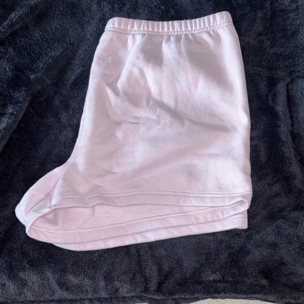 NWOT Aritzia Sweatfleece Perfect Fit Sweat Shorts